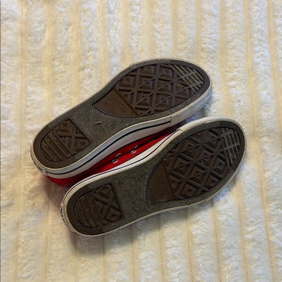 Converse Kids Red Low-Top Canvas Sneakers with White Laces - Picture 5 of 12